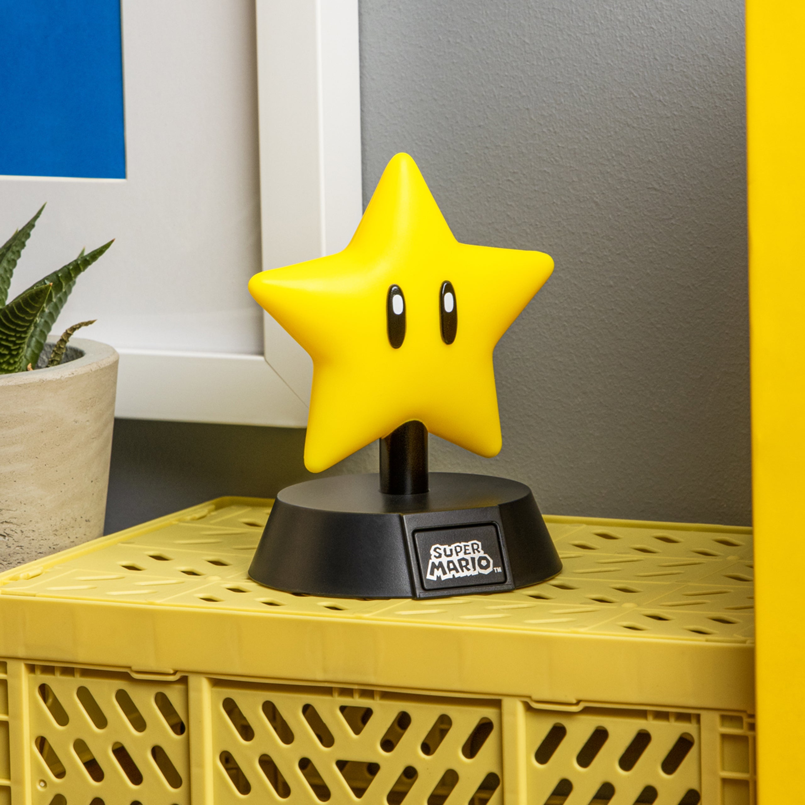 Super Mario Star Icon Light